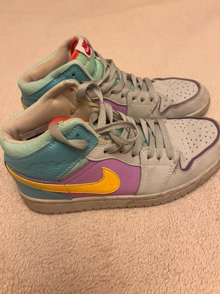 Zapatillas Nike Air Jordan 1 Morado y Turquesa