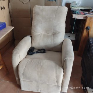 Sillón de relax beige. Precio negociable