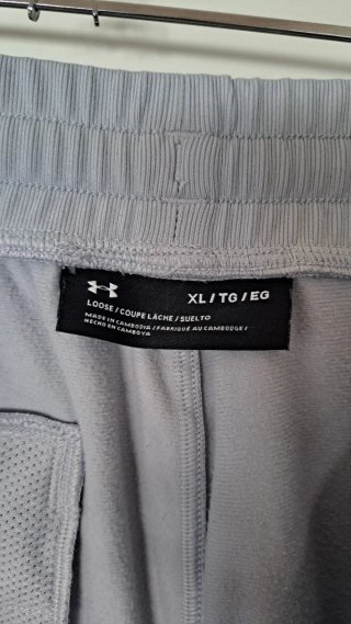 Pantalón chándal Under Armour XL