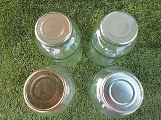 4 botes de cristal con tapa