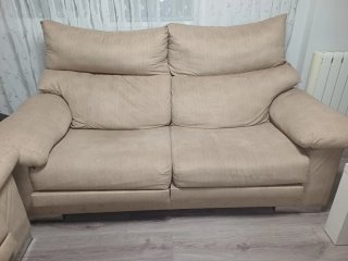 Sofás de 3 plazas  en tela beige Las 2 piezas...