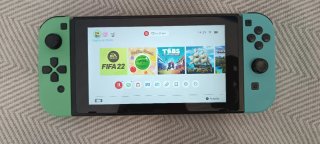 Nintendo Switch Negra y Verde