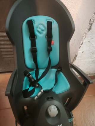 Porta bicicletas reclinable para bici marca Hamax
