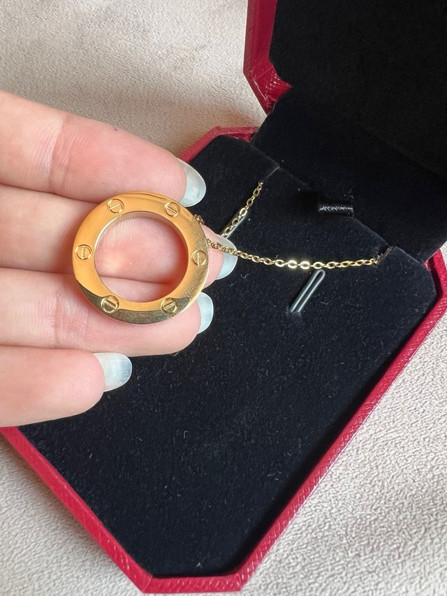 Collar inspo Cartier Love Acero Inoxidable Dorado