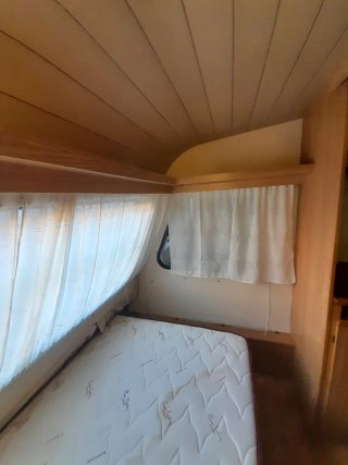 Caravana Adria 4 plazas