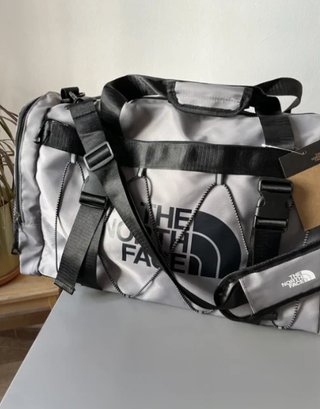 Bolso The North Face gris y negro