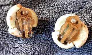 Pendientes vintage beige y dorados