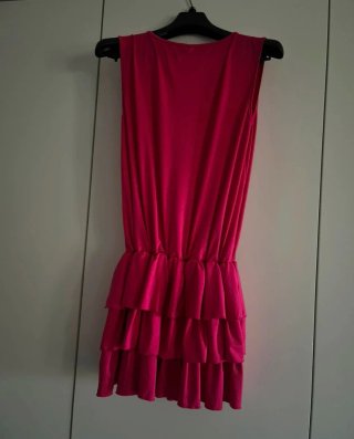 Vestido fiesta rosa volantes
