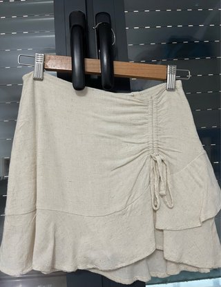 Falda pantalón beige Stradivarius