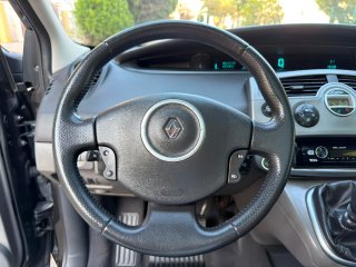 Renault Scenic 1.9 dCi 130cv 5p ((150.000km)).
