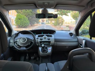 Renault Scenic 1.9 dCi 130cv 5p ((150.000km)).