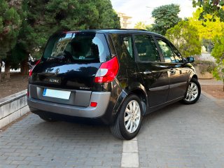 Renault Scenic 1.9 dCi 130cv 5p ((150.000km)).