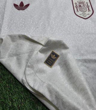 Lote 2 Camisetas Madrid y España version jugador