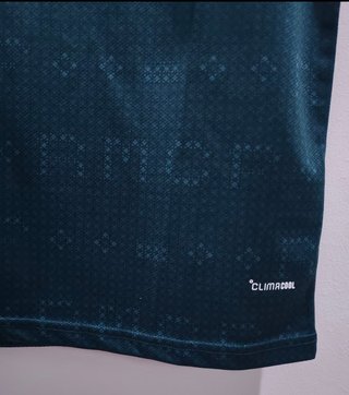 Lote 2 Camisetas Madrid y España version jugador