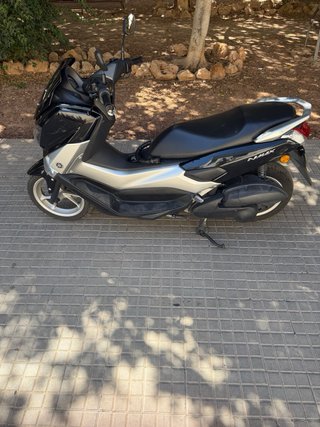 Yamaha NMAX 125 Negro/Plata