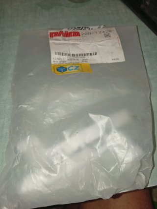 utilizado como refuerzo o soporte de parachoques p