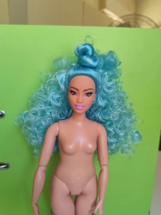 Barbie Extra Blue Articulada