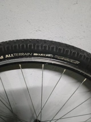 Rueda delantera 27,5 para freno V-brake