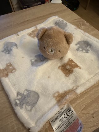 Peluche de apego rosa con patito y oso