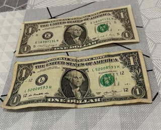 Monedas y billetes antiguas de pesetas y varias