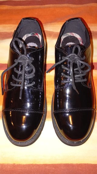Zapatos charol T 36