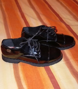 Zapatos charol T 36