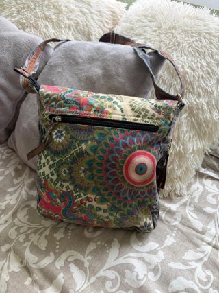 Bolso bandolera estampado multicolor