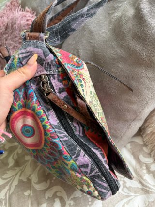 Bolso bandolera estampado multicolor