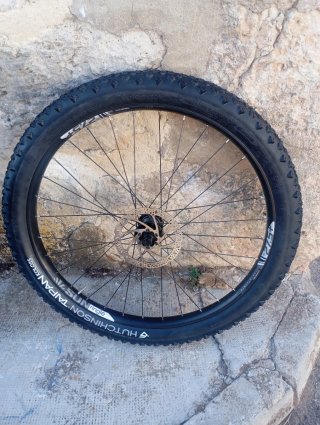 Par Ruedas 27.5 eje Boost Hutchinson Taipan