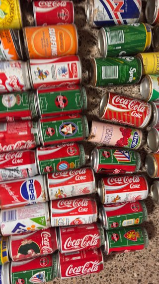 Latas de colección antiguas