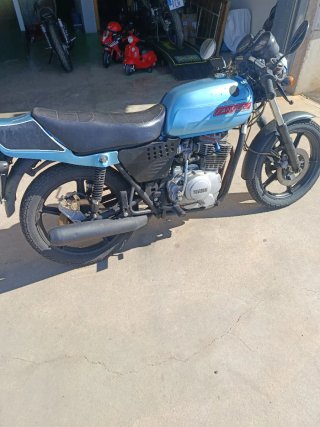 Sanglas Yamaha Café Racer Azul