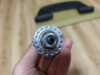 Buje delantero Shimano Ultegra HB-6500