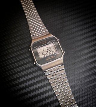 Rare Vintage Citizen Seven Retro Digital Watch LCD