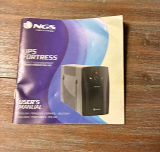SAI UPS NGS Fortress 900 con manual