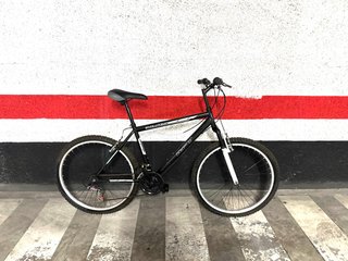Bicicleta de montaña para adulto
