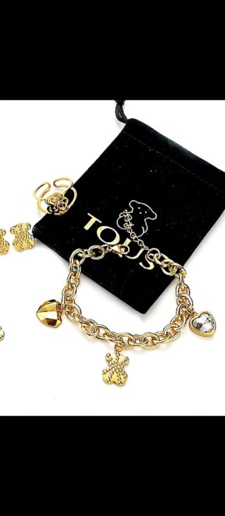 Conjunto de Joyas Doradas