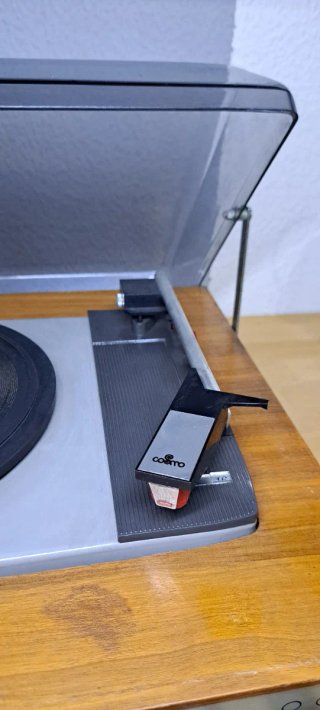 Tocadiscos Vintage Cosmo 3501