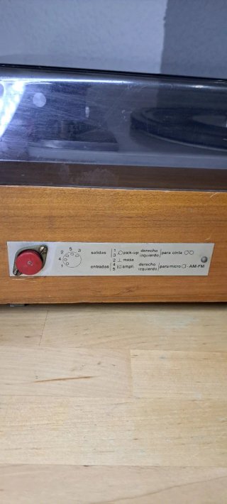 Tocadiscos Vintage Cosmo 3501