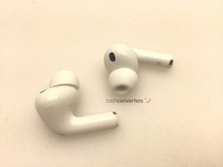 in-ear apple airpods pro 3