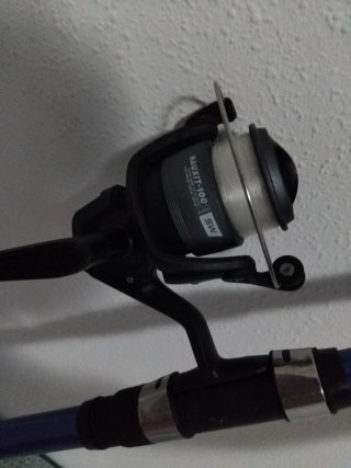 Caña caperlan seacoast 4,20m + carrete bauxit 4000
