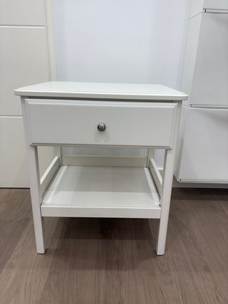 2 Mesitas Noche IKEA TYSSEDAL Blancas
