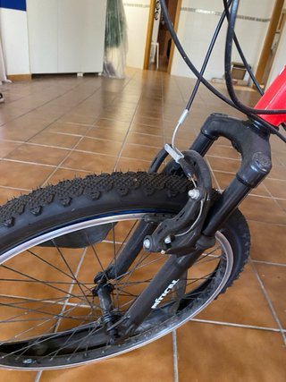 Bicicleta de montaña Mitical roja