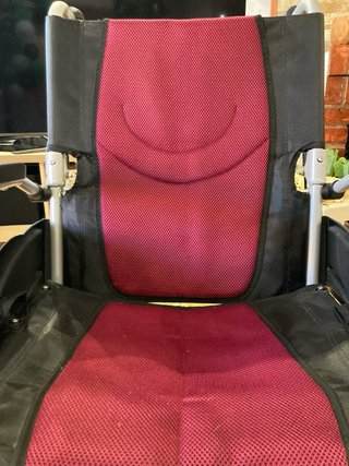 Silla de ruedas plegable de aluminio Quirumed 24cm