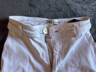 Pantalón vaquero ancho blanco Zara
