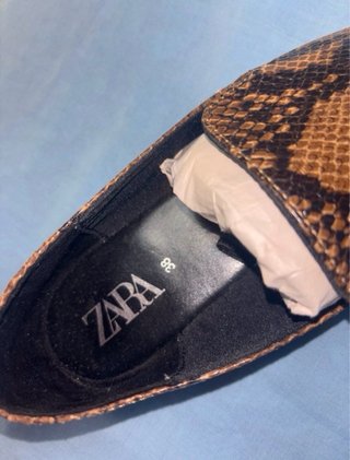 Mocasines ZARA piel serpiente Talla 38