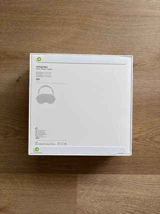 AirPods Max 2024