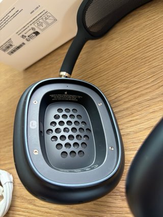 AirPods Max 2024