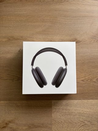 AirPods Max 2024