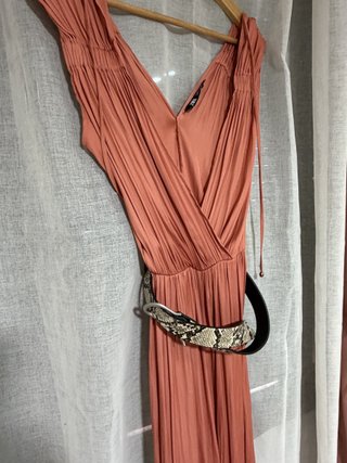 Vestido Zara coral plisado talla S