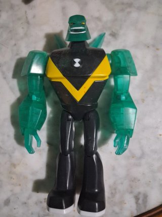 Figura Ben 10 Diamante